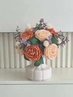 Oil Painting Style Artificial Flower Arrangement - Vintage Caramel & Cream Roses realistic artificial flower arrangement – pr